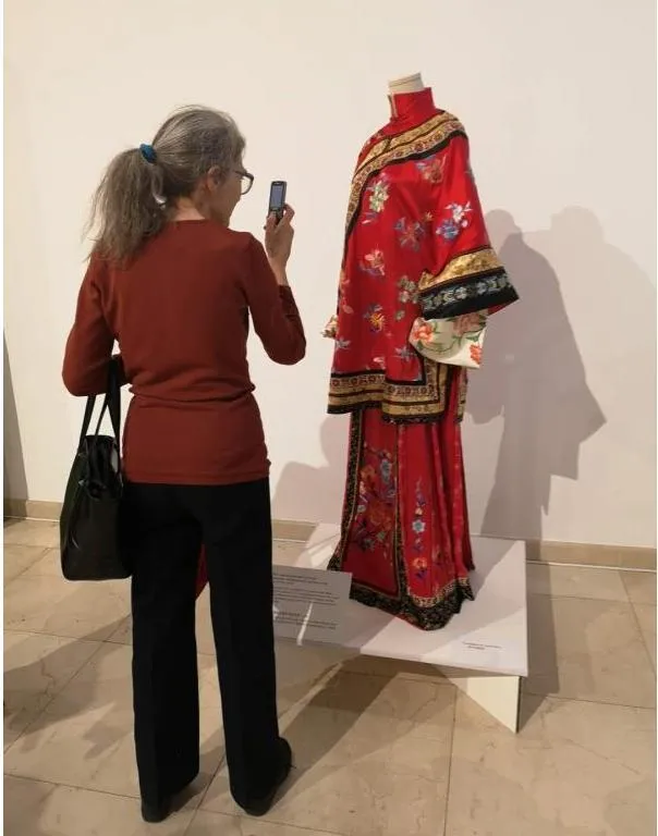 Exposition de vêtements de soie Silk Fashion à Moscou